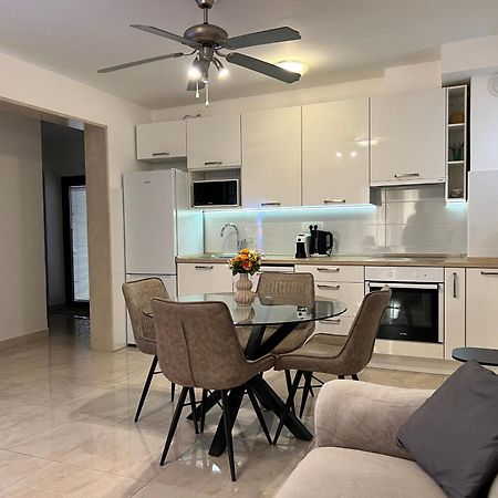 Apartmani Ivelic 苏佩塔尔 外观 照片