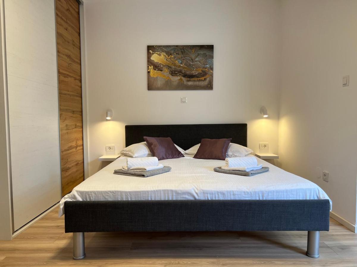 Apartmani Ivelic 苏佩塔尔 外观 照片