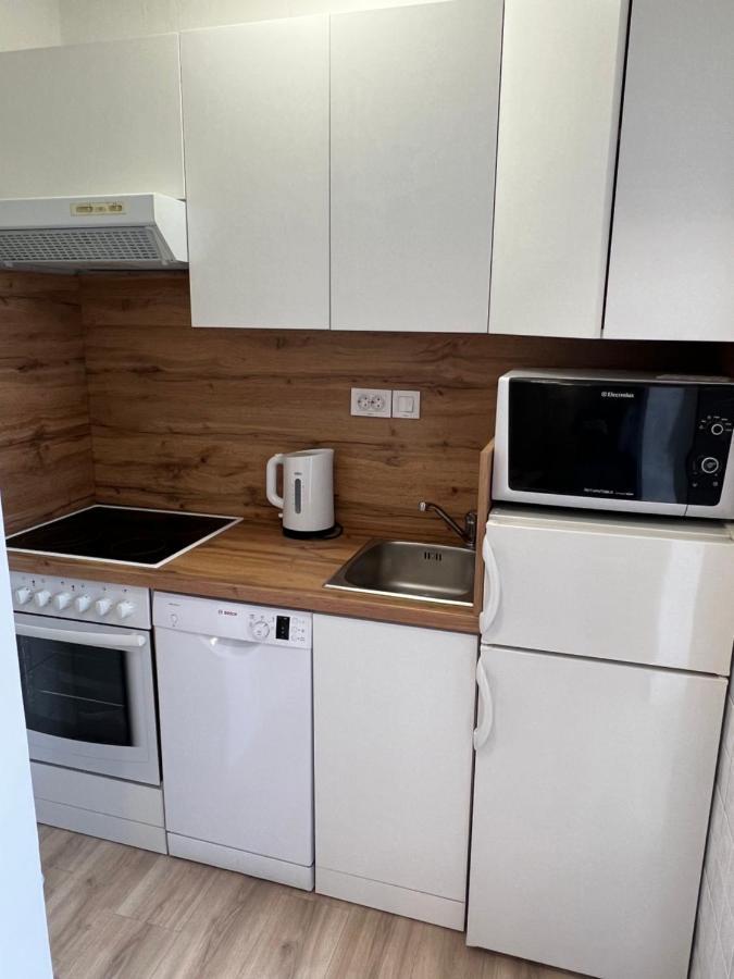Apartmani Ivelic 苏佩塔尔 外观 照片