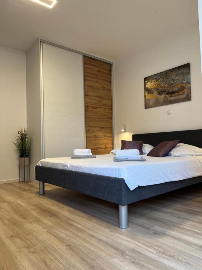 Apartmani Ivelic 苏佩塔尔 外观 照片