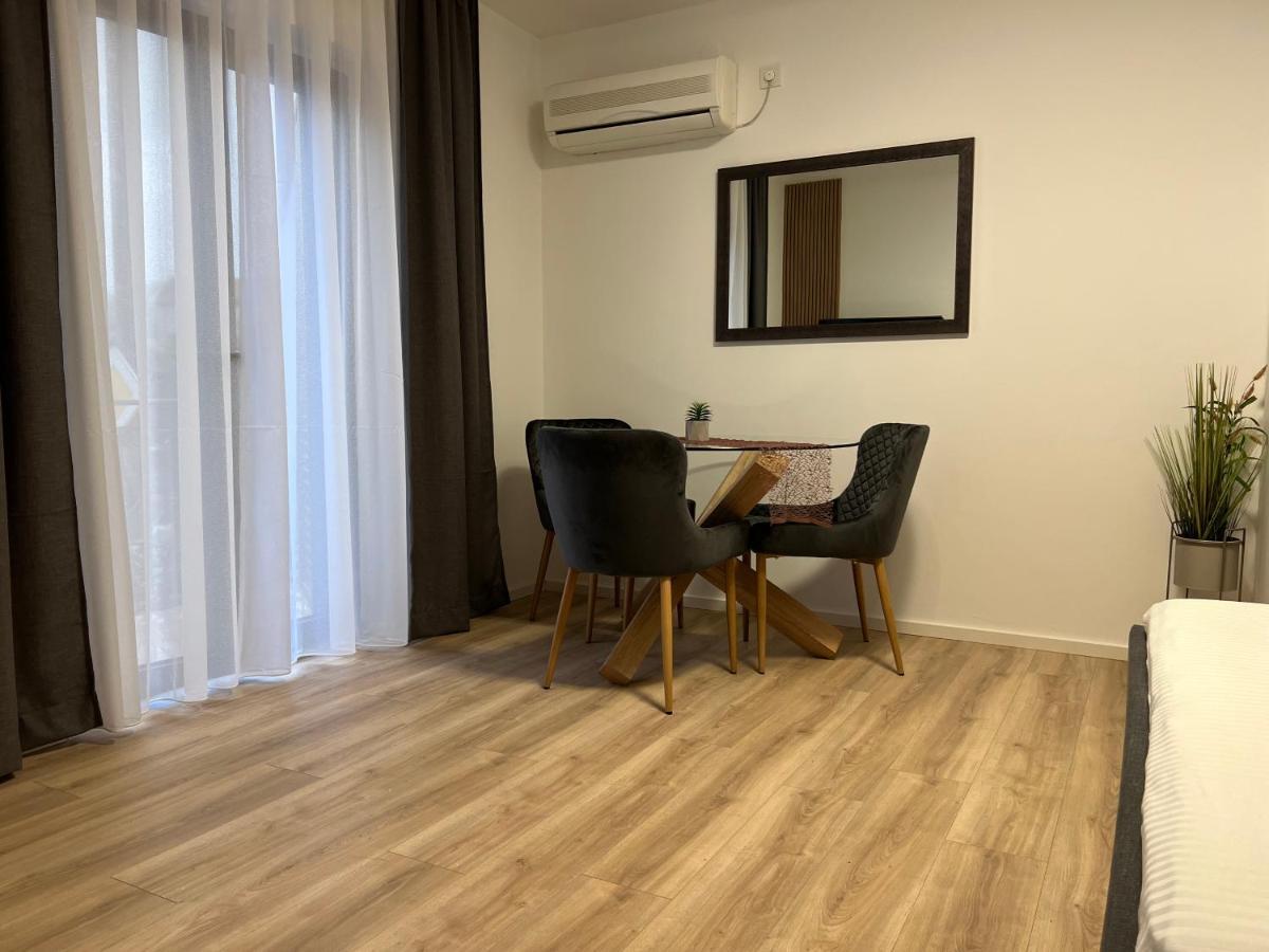 Apartmani Ivelic 苏佩塔尔 外观 照片