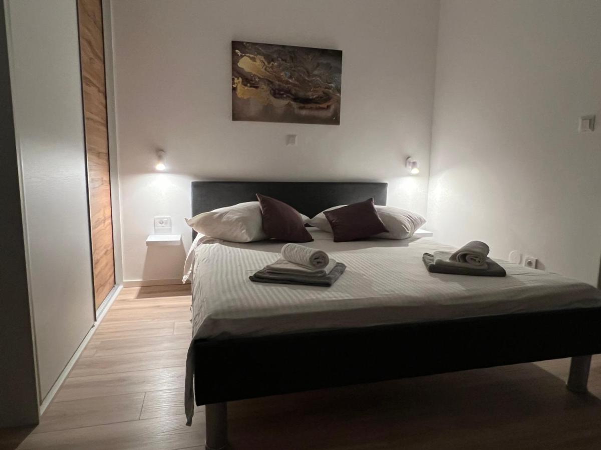 Apartmani Ivelic 苏佩塔尔 外观 照片