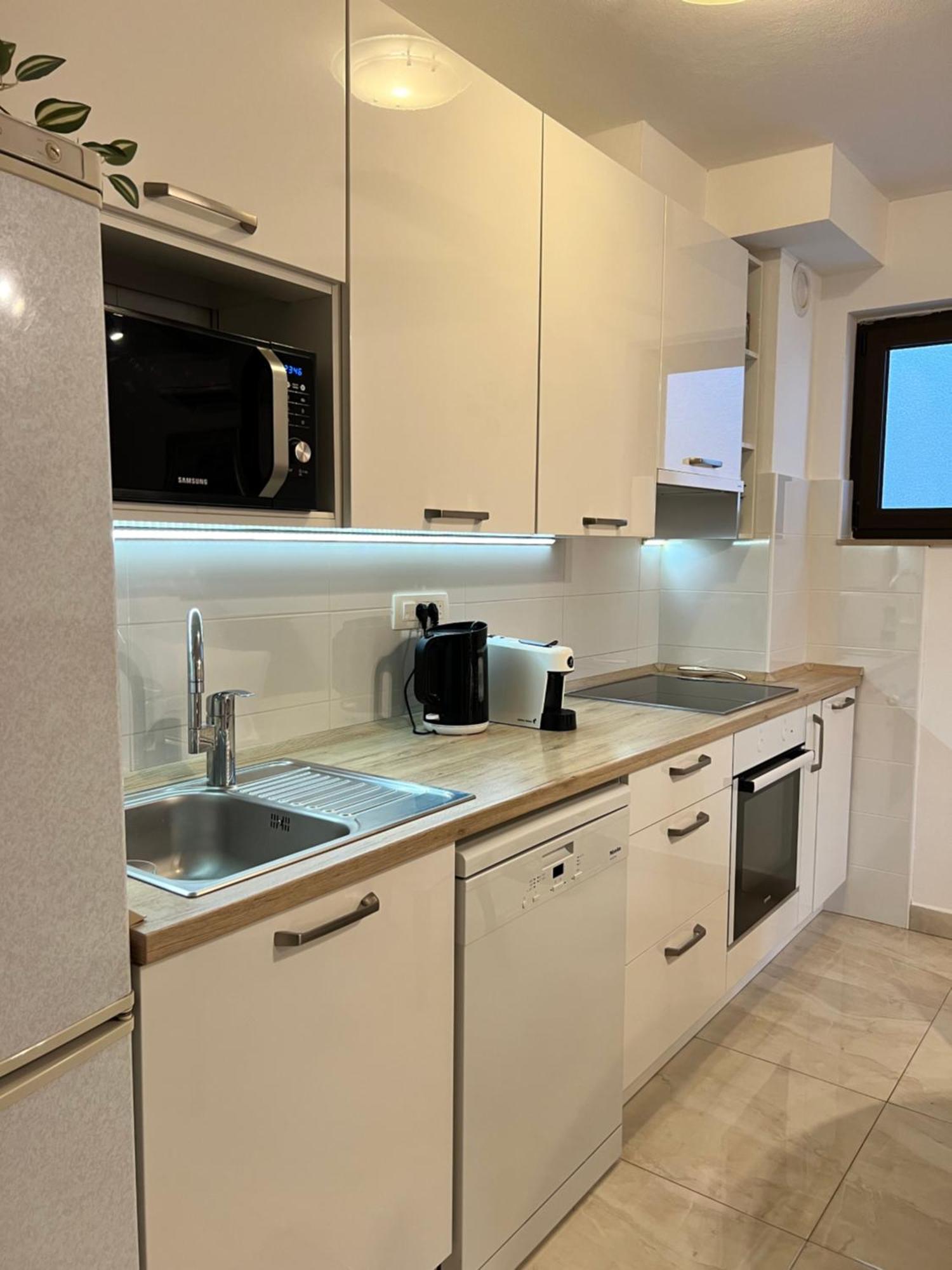 Apartmani Ivelic 苏佩塔尔 外观 照片