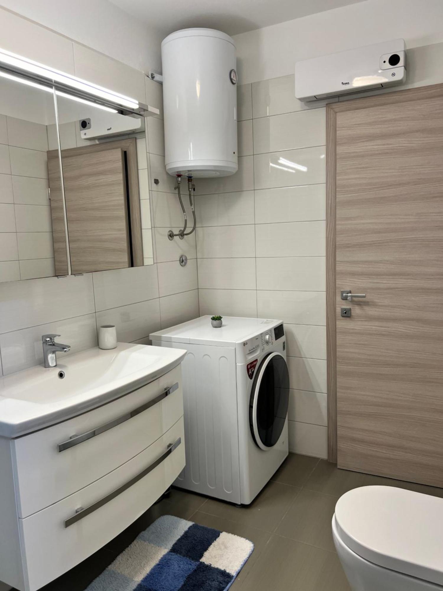 Apartmani Ivelic 苏佩塔尔 外观 照片