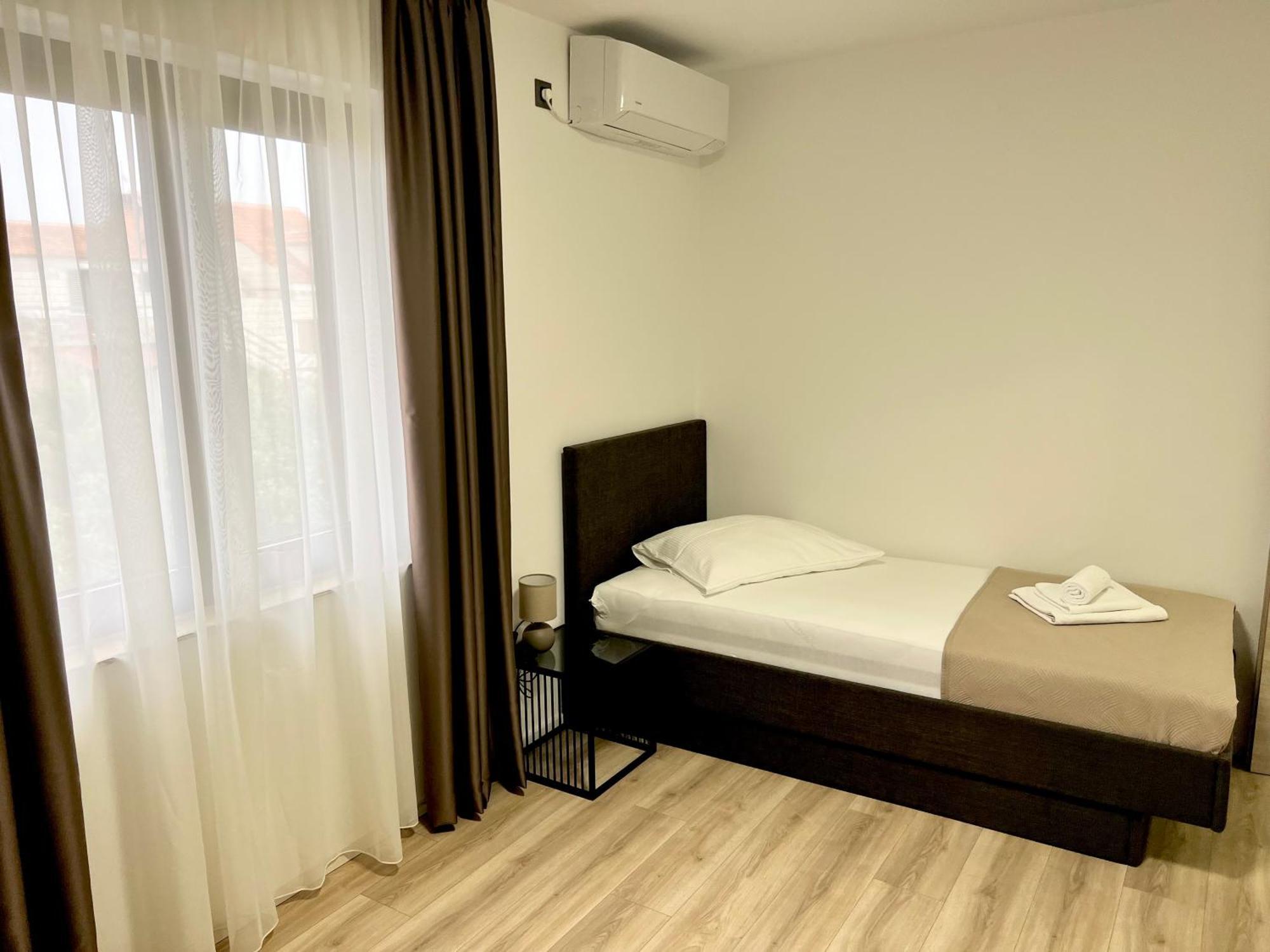 Apartmani Ivelic 苏佩塔尔 外观 照片